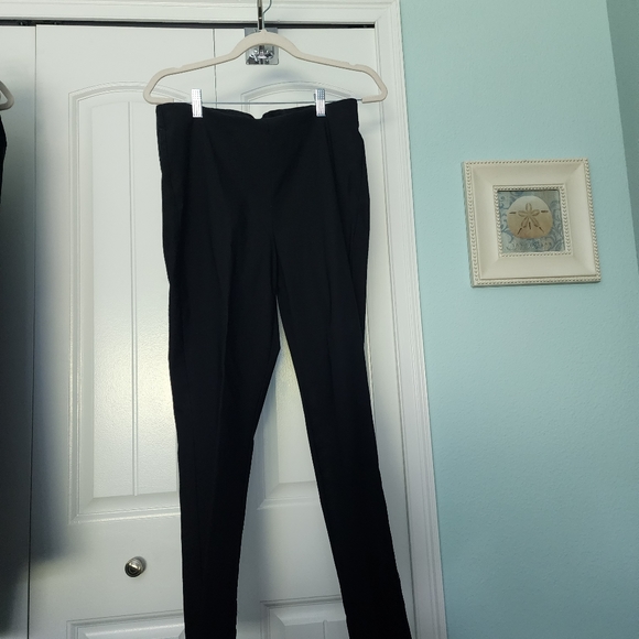 Chico's Ankle Pants, Black, Size 2 - Picture 3 of 5